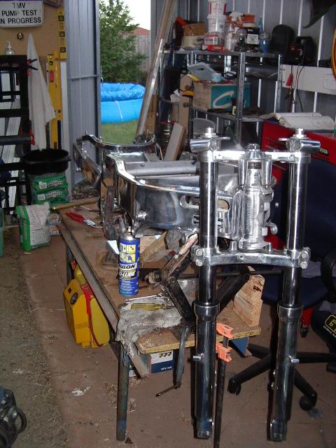 zxr750 frame 17K06 2.JPG