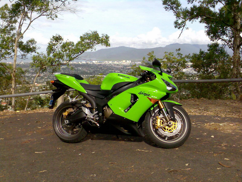 Falx_ZX6R.jpg