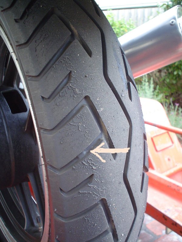 PI Tyre Dsc00943_wearmarker.jpg