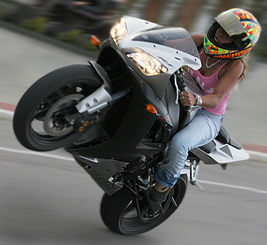 r1_girl.jpg
