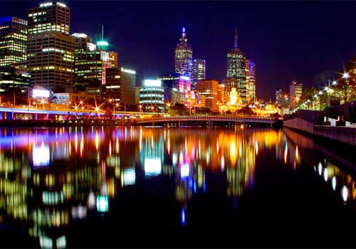 Melbourne by night.jpg