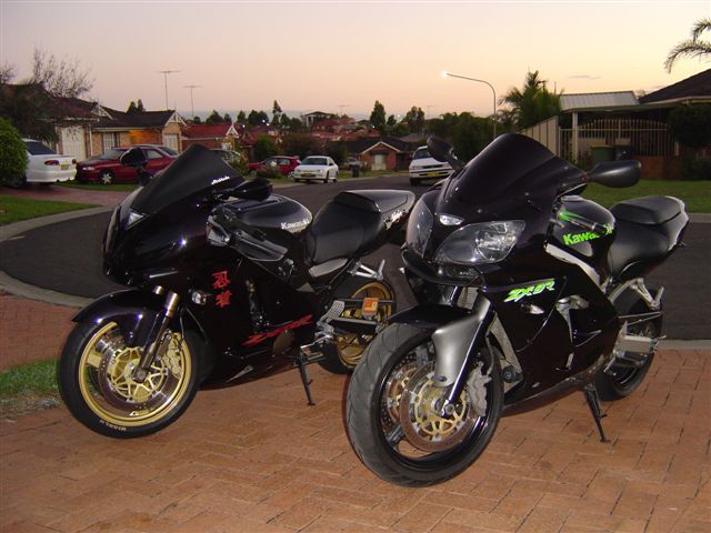 my_zx9r_and_glens_zx12r_03_bike.jpg