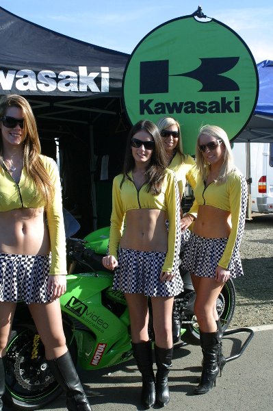 Grid Girls for the KSRC boys pic 2.jpg