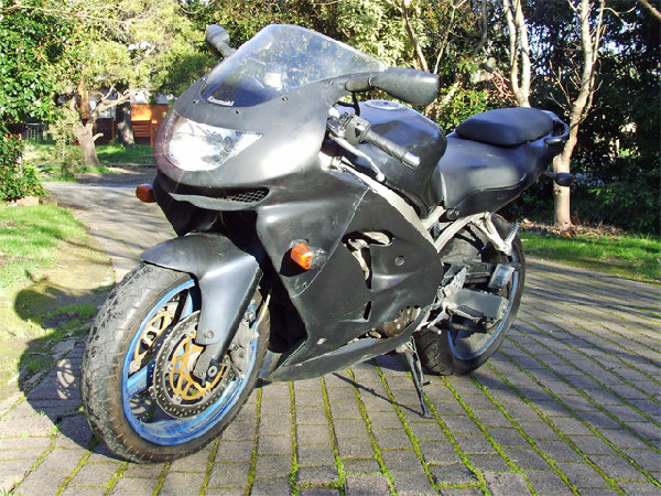 ZX9R.jpg