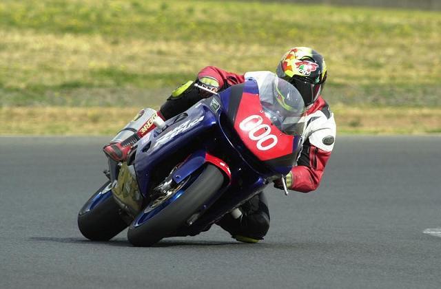 trackday21-8-03-smaller.JPG