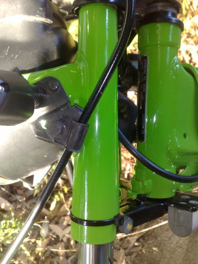 20090906-headlightbracket.jpg