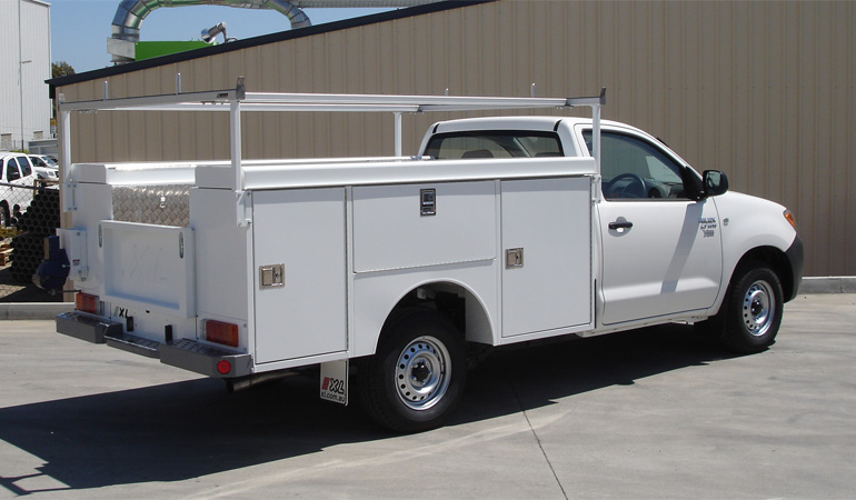hilux_single_cab_service_body2.jpg