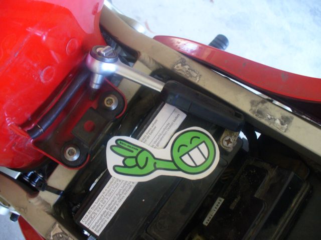 Tank Bolts 1.JPG