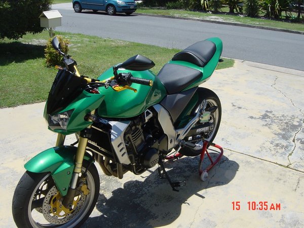 Z1000B.JPG
