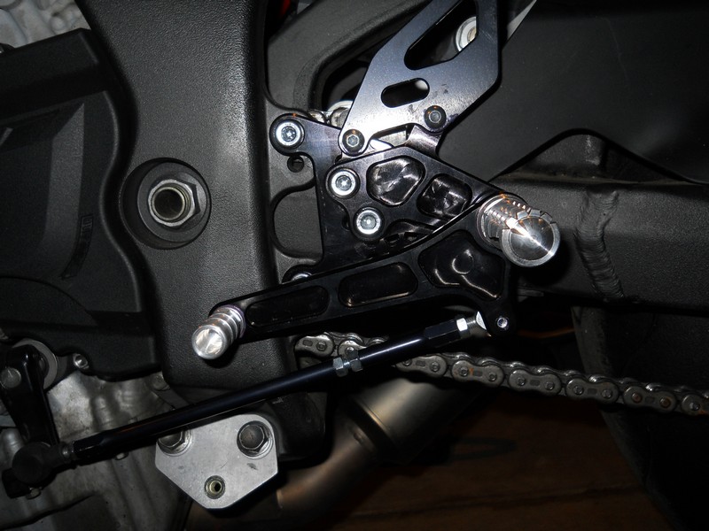 rearsets 2.jpg