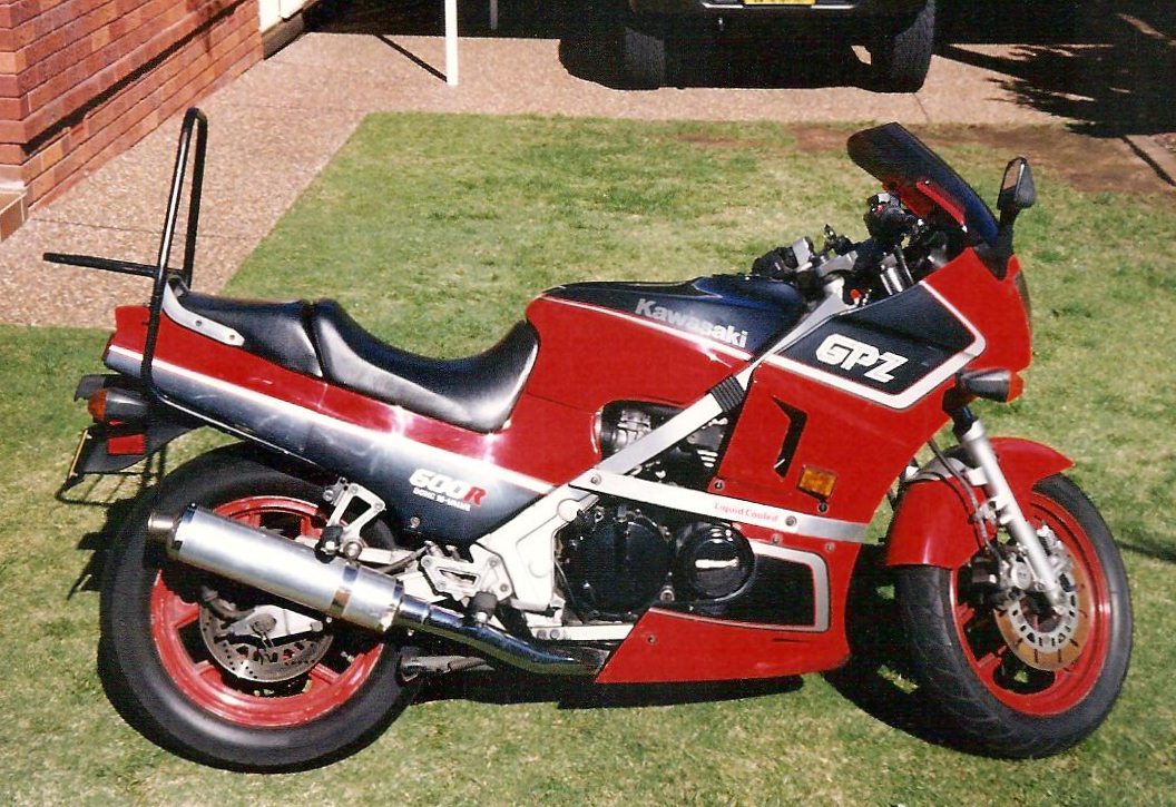 GPZ600R 001.jpg