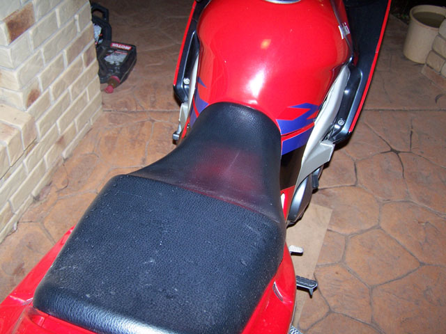 ZZR_Seat.jpg
