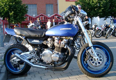 blue z900.jpg