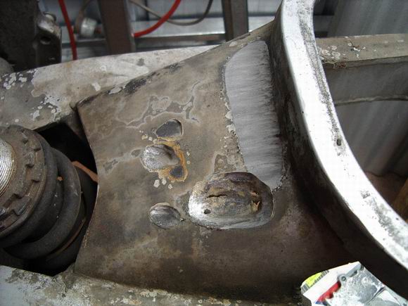 ZXR 9-1-06 in bits Alum Welding needed.JPG