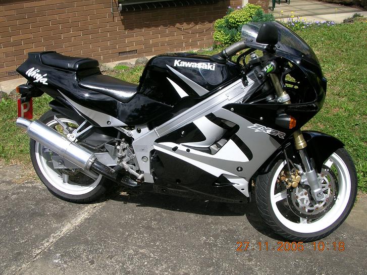 zx250r side pic.JPG
