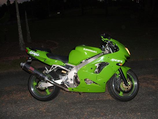 Green ZX9R sm.JPG