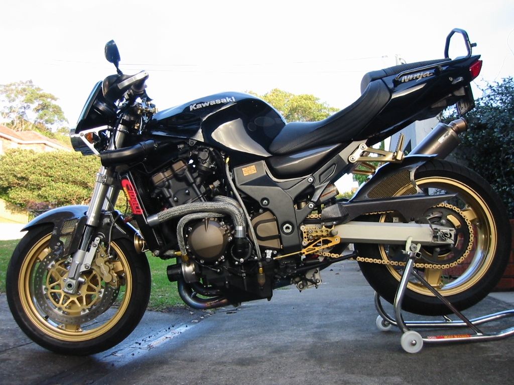 ZX12R June05 011.JPG
