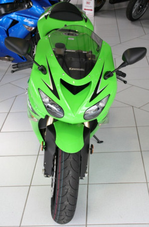 07 Green ZX-10R F[1].jpg