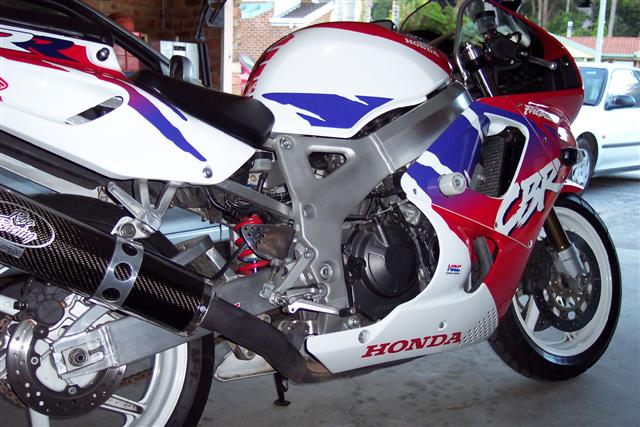 My900 009 (Small).jpg