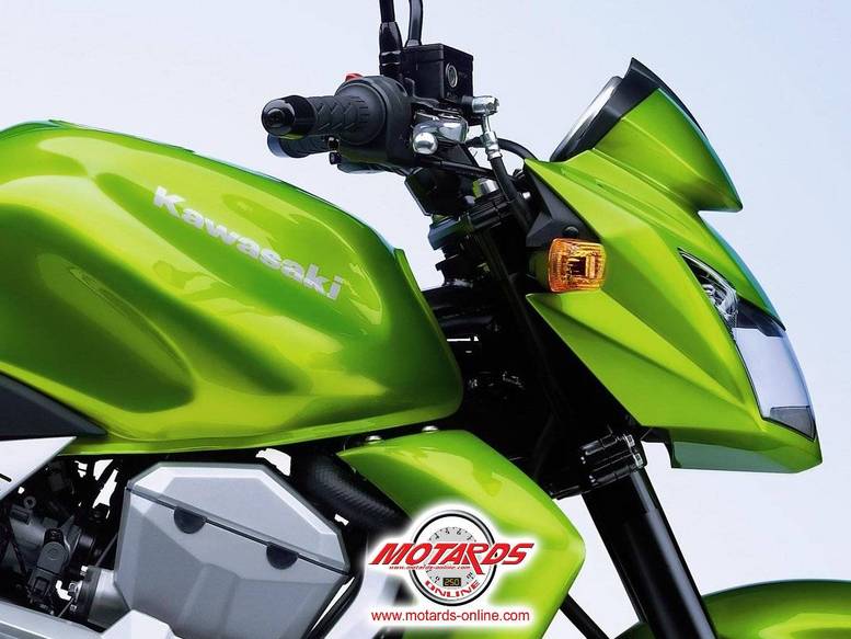Kawasaki-z750-2007_officielle_07.jpg
