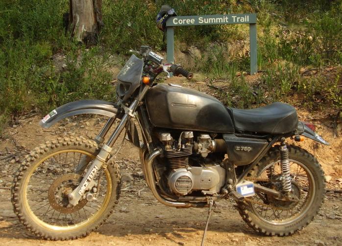 The junction of Pabral Road and Coree Summit Road.....it gets tough from here up !!