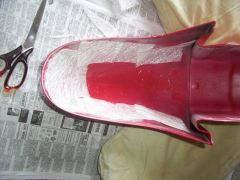 its important to cut ALL the glass up before you even think of mixing the resin. THose curetimes can really screw with you, plus just making a real mess if you get resin on glass your cutting.