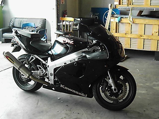 ZX7R 003.jpg