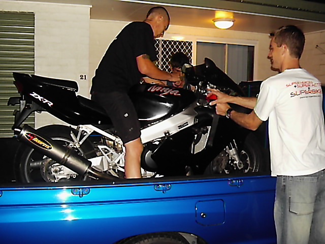 ZX7R 014.jpg