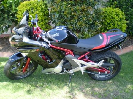 Metzi Seat 006.jpg