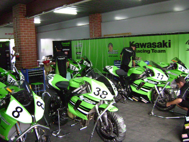 Team Kwaka 08.jpg