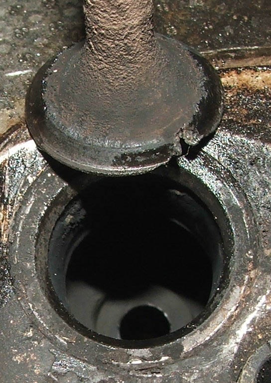 Check out that valve, how it was still getting 125psi i have NO fricking clue.