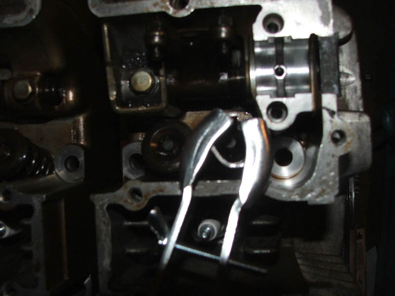 G-clamp based extractor plus home made spacer to allow access to remove the collet's so the valve could actually be removed.