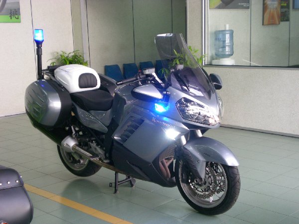 Kawasaki_1400GTR_Police_Bike_Version1_pic1.JPG