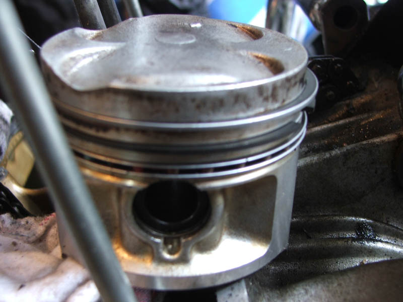 after (r/h piston)