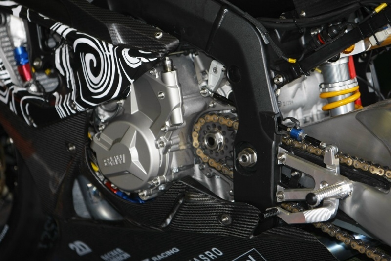 _bigbmw_s1000rr_test_magnycours_4.jpg
