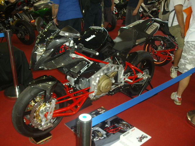 pure bike porn... nuff said