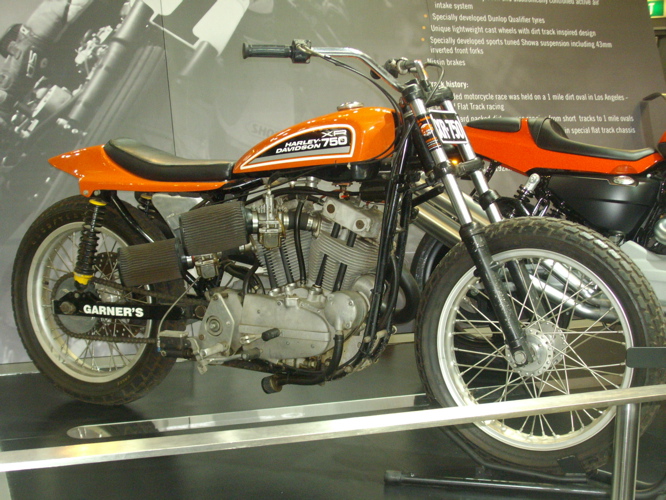 mmm flat track