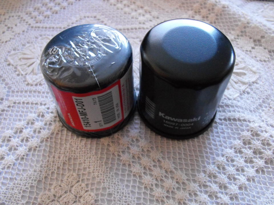 oil filter side.JPG