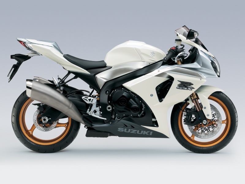 800600K9_GSX-R1000K9_SS_c2.jpg