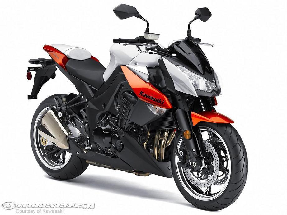2010-Kawasaki-Z1000.jpg