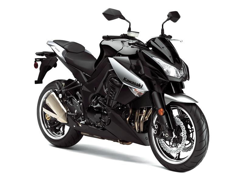 2010-kawasaki-z1000-22.jpg