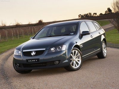 Holden-VE_Commodore_Sportwagon-2008[1].jpg