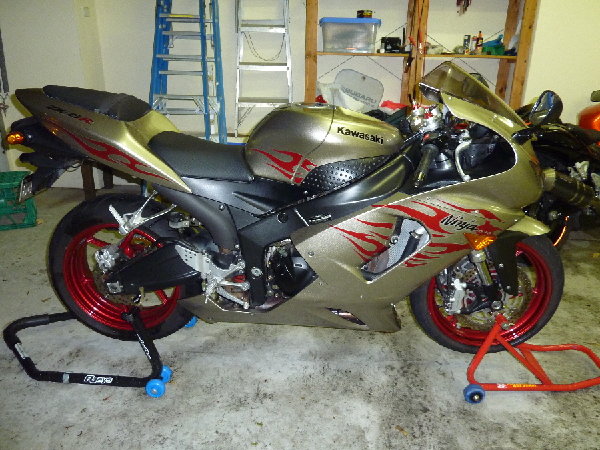 05 ZX-6R track bike to be.JPG