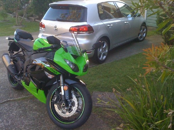 zx6r&gti.jpg