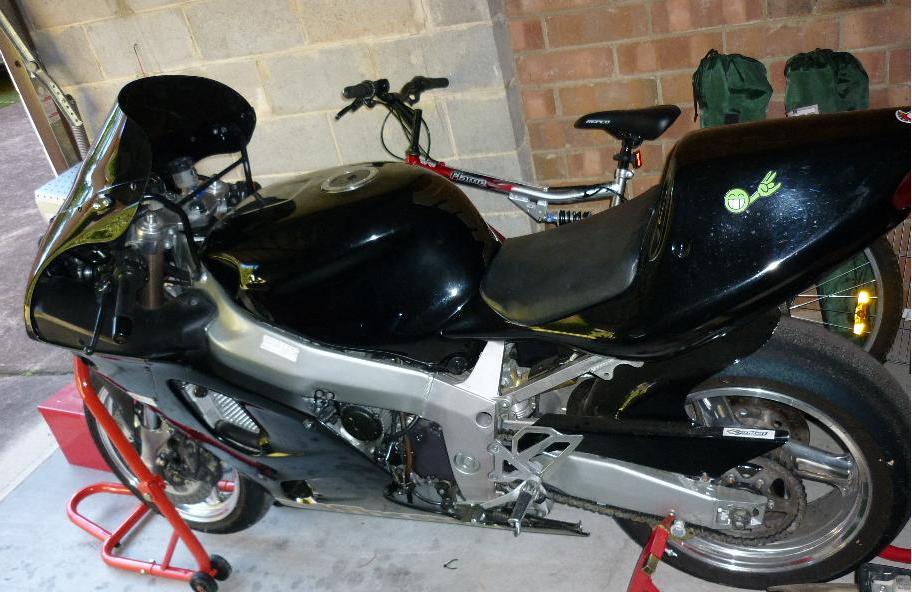 zx7r2.JPG