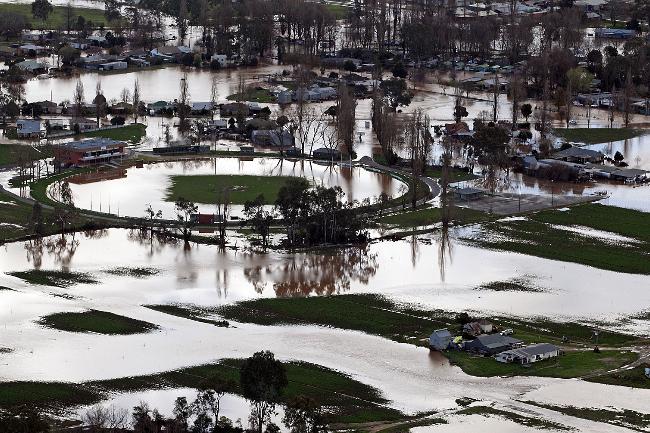 myrtleford floods 2010.jpg