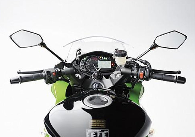 kawasaki-z1000sx-2011_14.jpg