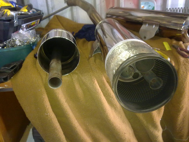 ZX14 Original Pipes (2).jpg