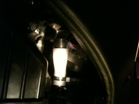 Blocking the airbox hole! You can use anything I had this bung around. Can use cork, or even the rubber base of a school chair :)