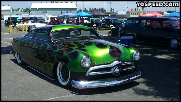 hot_rod_custom_green_flame_paint_job.jpg